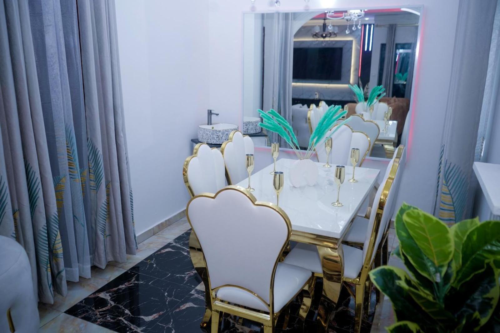 Prince Home Douala Eksteriør bilde